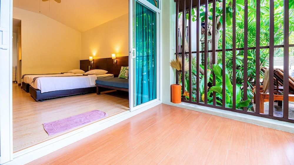 Baan Klang Aow Beach Resort Ban Krut  Exterior photo