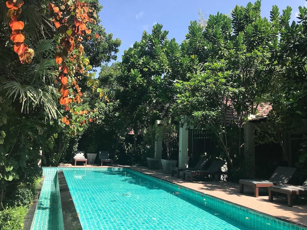 Baan Klang Aow Beach Resort Ban Krut  Exterior photo