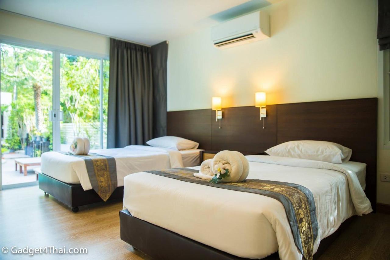Baan Klang Aow Beach Resort Ban Krut  Exterior photo