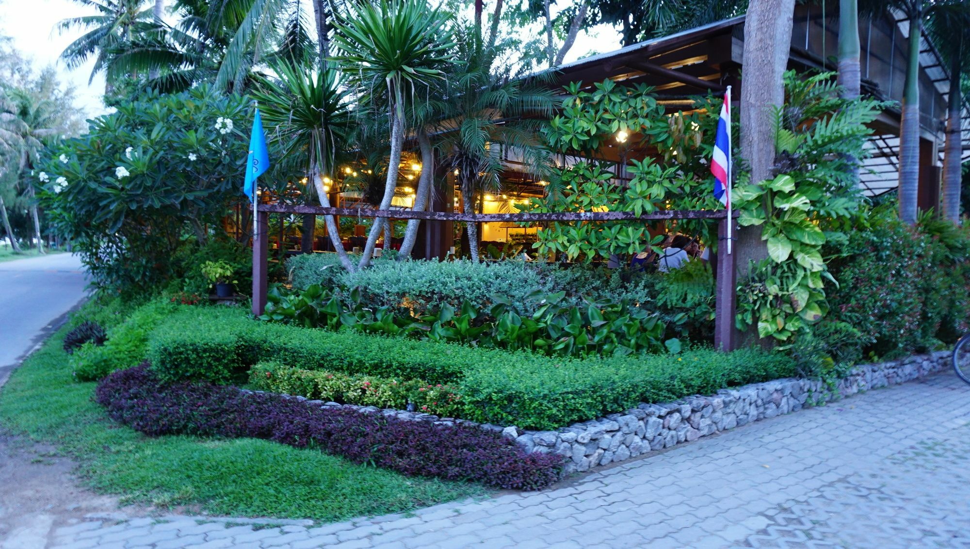 Baan Klang Aow Beach Resort Ban Krut  Exterior photo